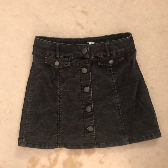 BDG Dresses & Skirts - BDG Black Coudoray Button Up Skirt- Sz 2 BDG Dresses & Skirts - BDG Black Coudoray Button Up Skirt- Sz 2